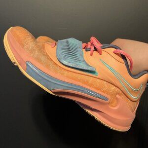 Size 6 (GS) - Nike Zoom Freak 3 Low Stay Freaky
